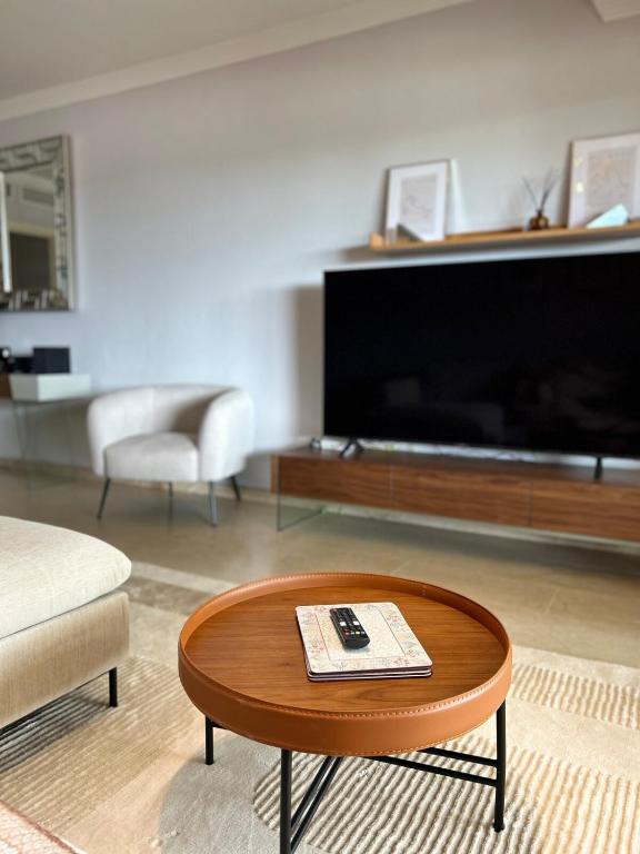 Newly Furnished Central Elviria - 1