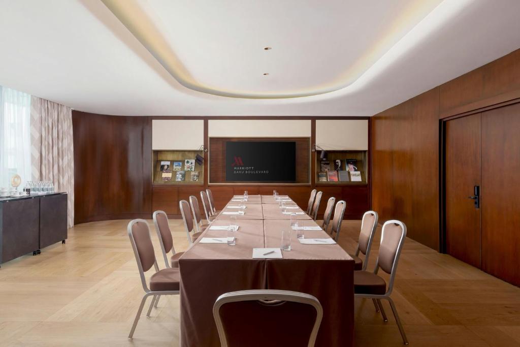 Toplantı odası / Geniş salon