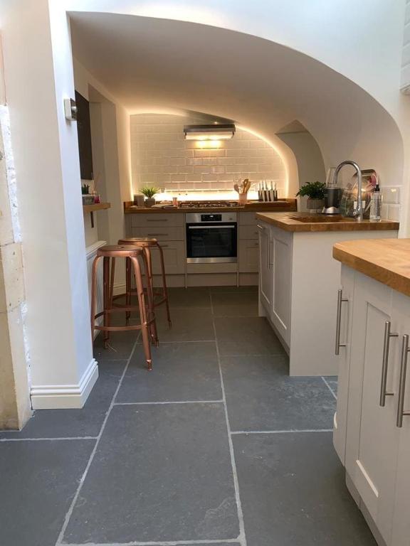 Boutique Apartment, Bath photo 8