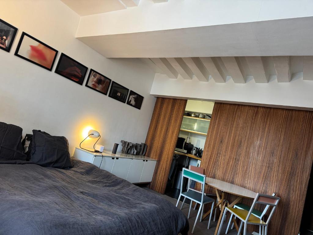 Suite indépendante studio top centre Marais - 3