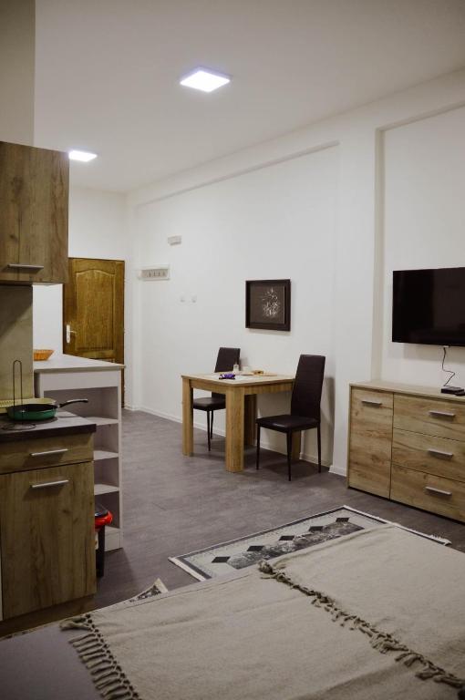 Autokomanda Belgrade Apartment - 1