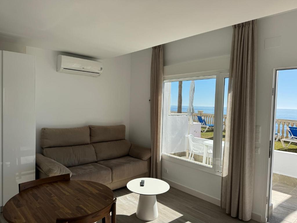 Apartamentos Perla Marina - 3