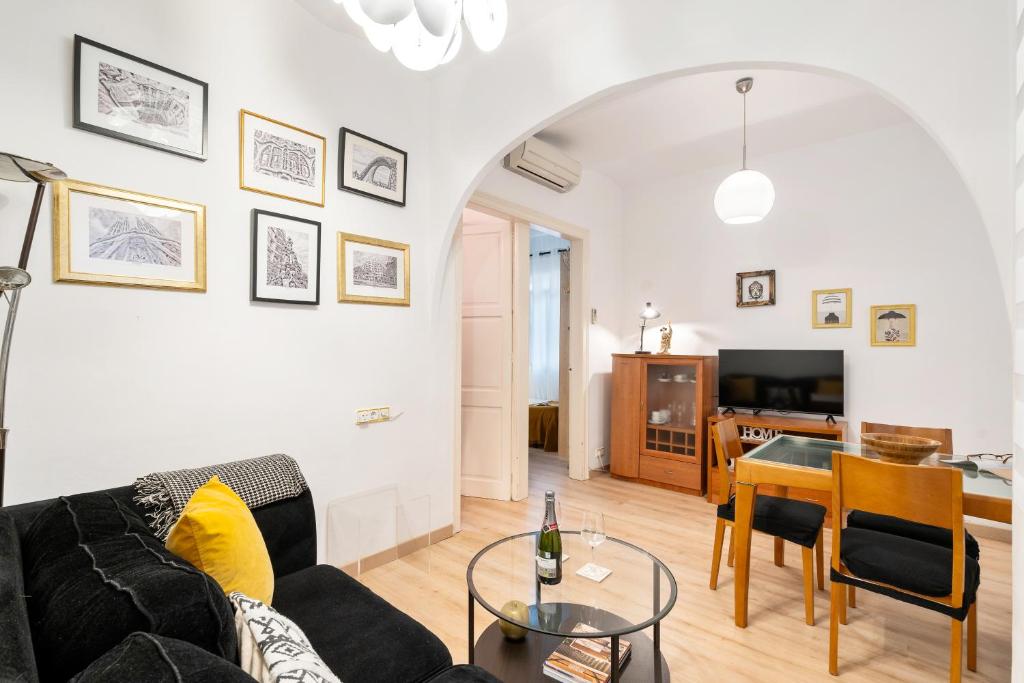 Whisper-Quiet 2BR Near Sagrada - 5