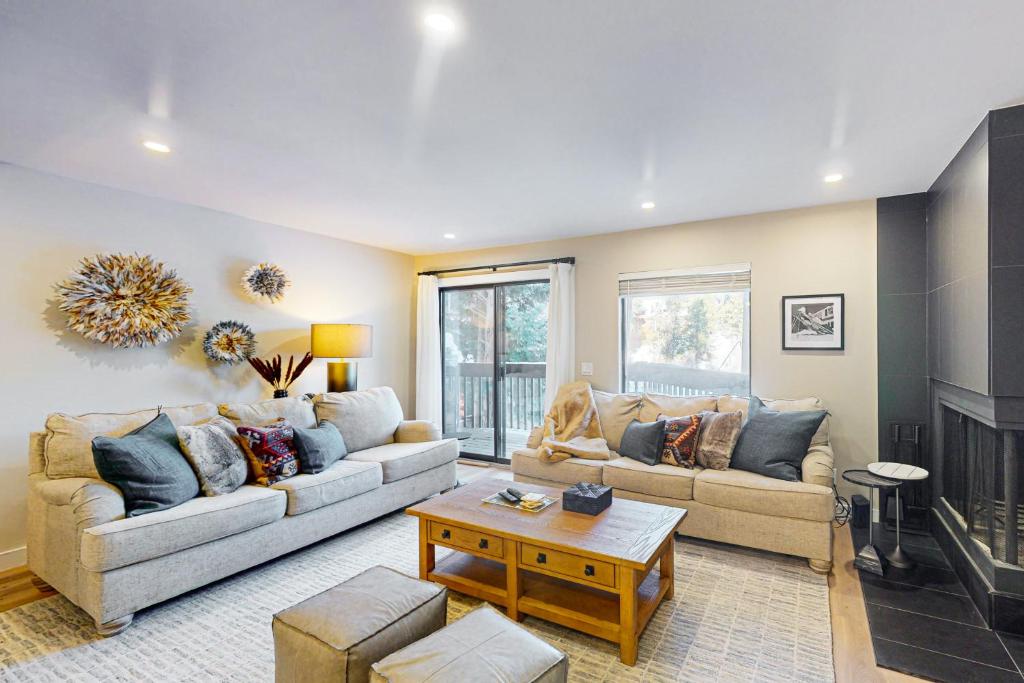 SunSong Escape, Fraser