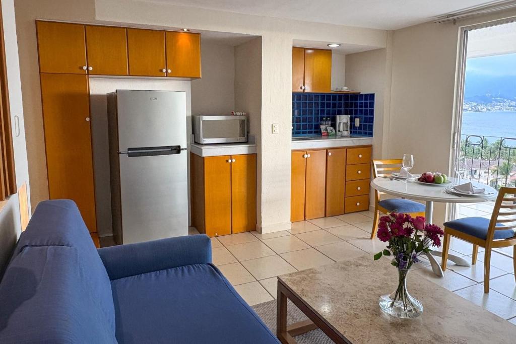 Ocean-view condo with exclusive amenities! - 3