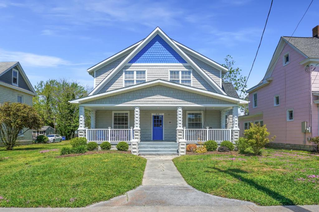 The Great Escape - renovated in-town charm!, Cape Charles