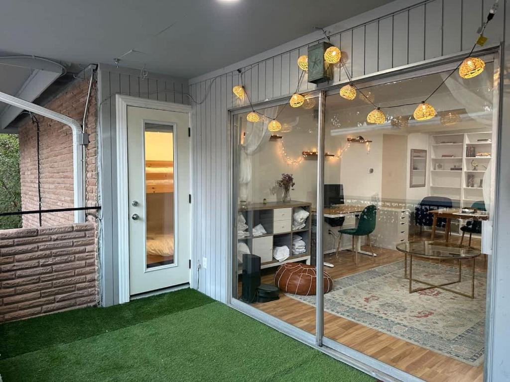 Mixed Shared Room - CoLiving Condo, Austin