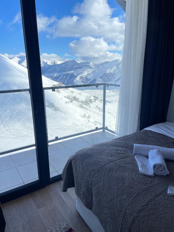 New Gudauri Twins, Gudauri