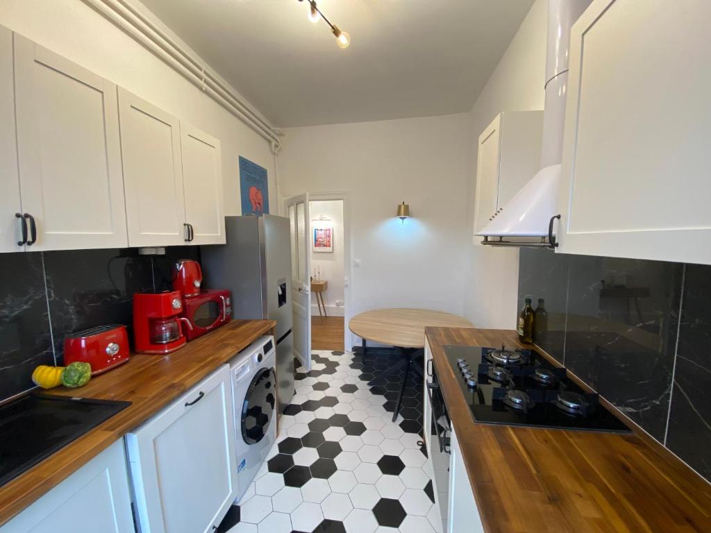 Beautiful double apt family babyfoot 2 parking - 4