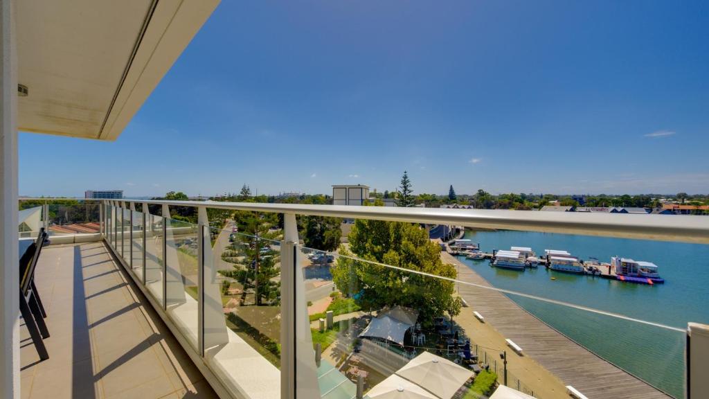 Bayview 504, Mandurah