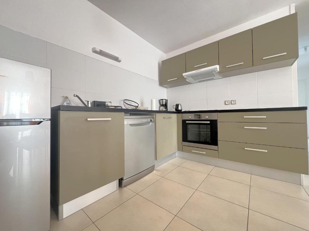 Appartement confortable proche centre-ville, 4 pers, parking inclus - FR-1-474-209 - 5
