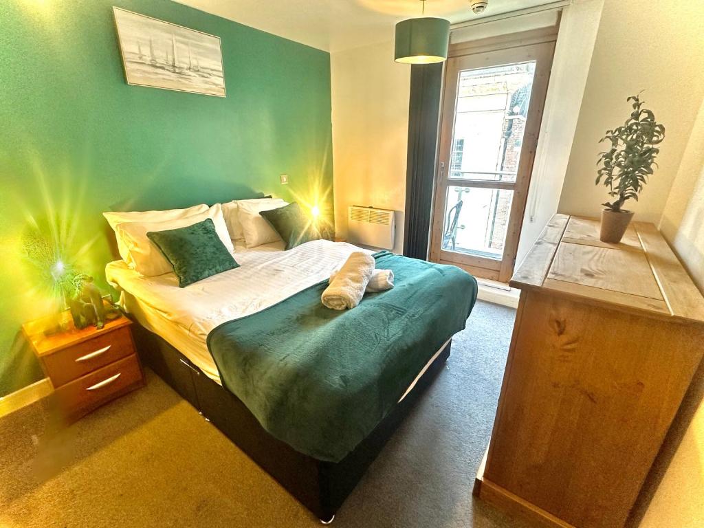 The Temple House Balcony Suite, Birmingham