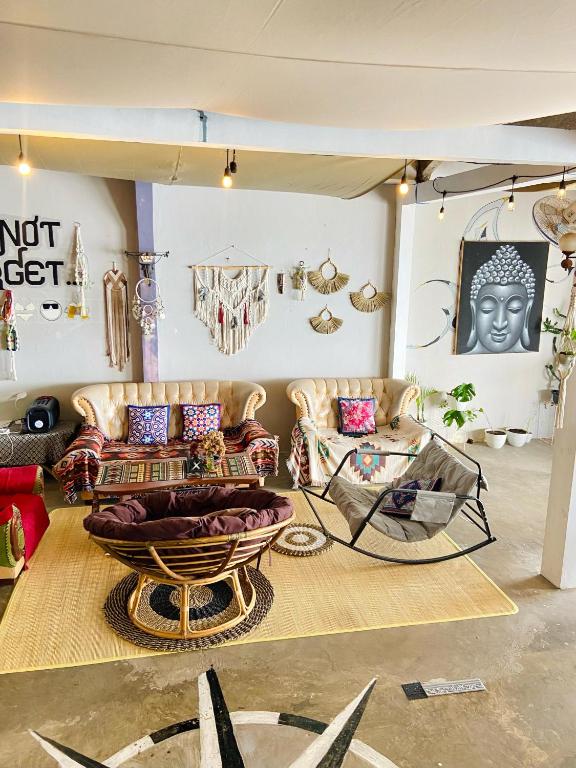 Loyal friend hostel karimunjawa