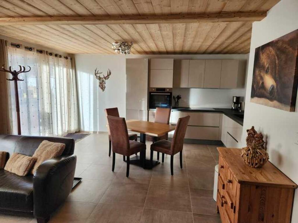 Chalet 3 pièces avec WIFI, parking et terrasse à Châtel - FR-1-676-205 - 4