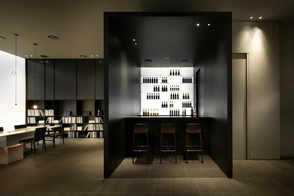 Bar/lounge