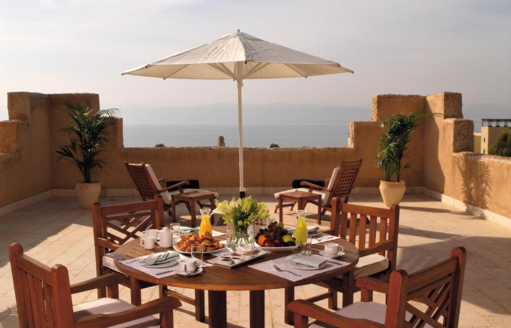 อาหารและเครื่องดื่ม