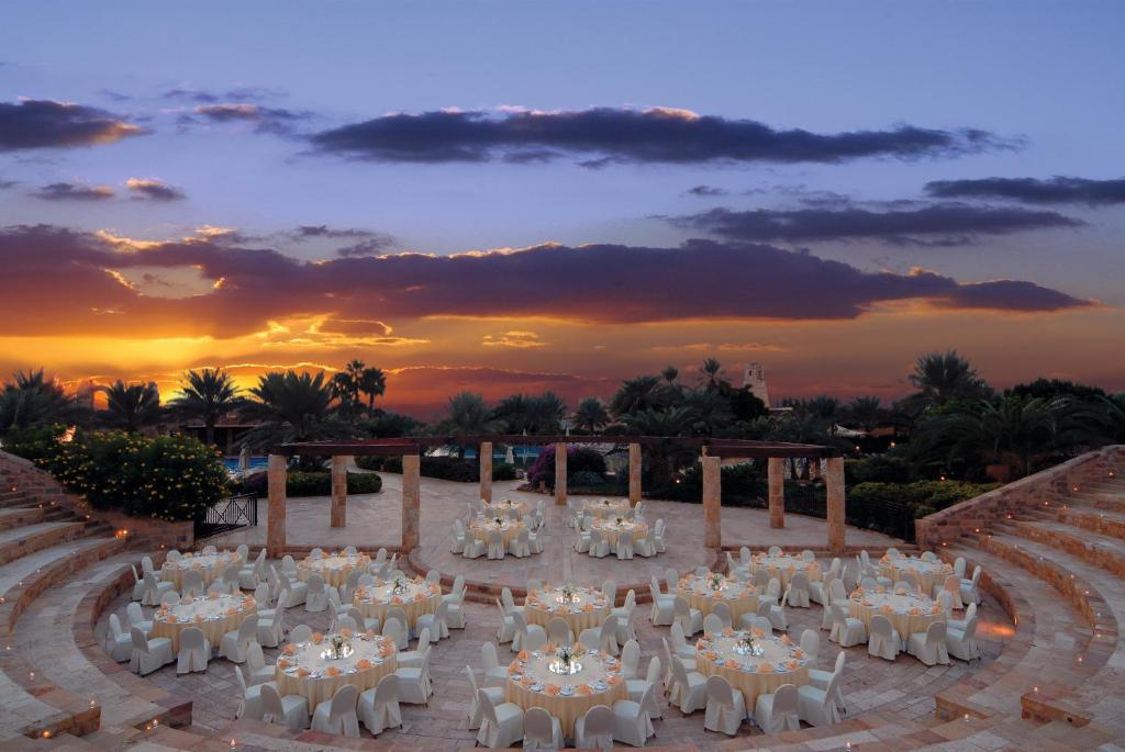 ทัศนียภาพภายนอกโรงแรม