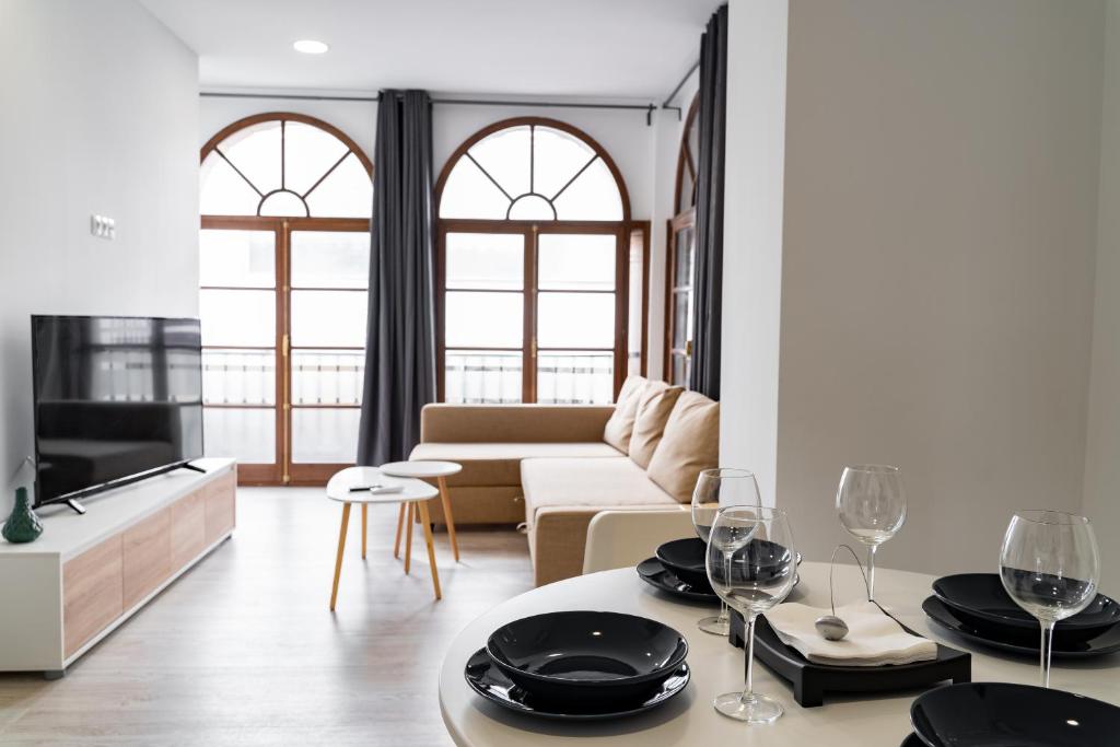 Espinel Apartments - 3
