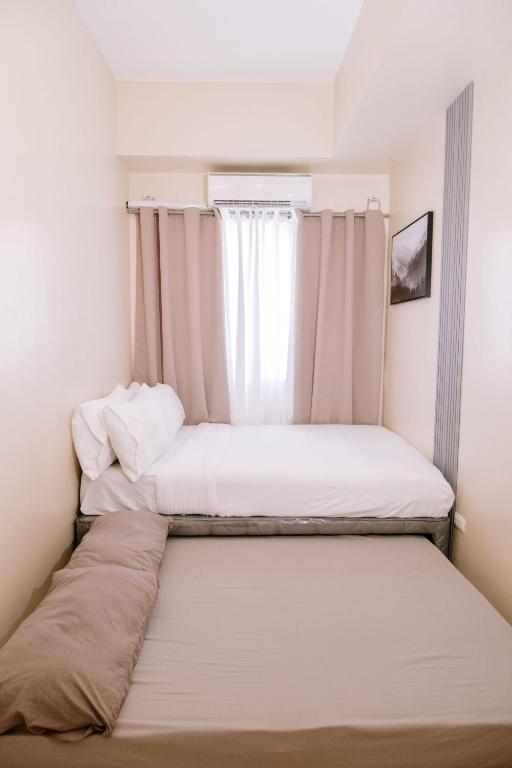 A Relaxing Poolside Stay, Iloilo City