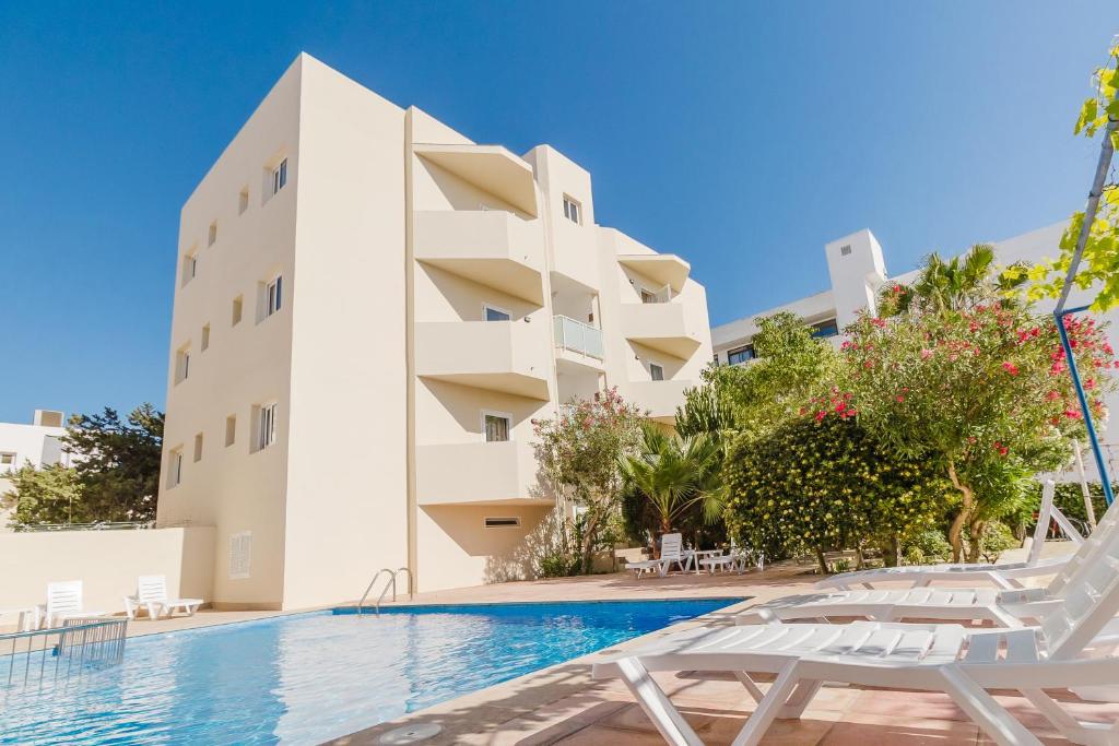 Apartamentos Timon - Emar Hotels, Es Pujols