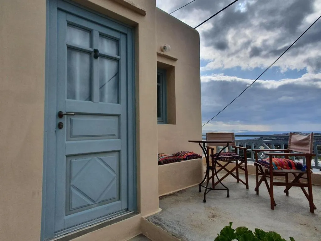 Kastro Studio, hotel in Síkinos