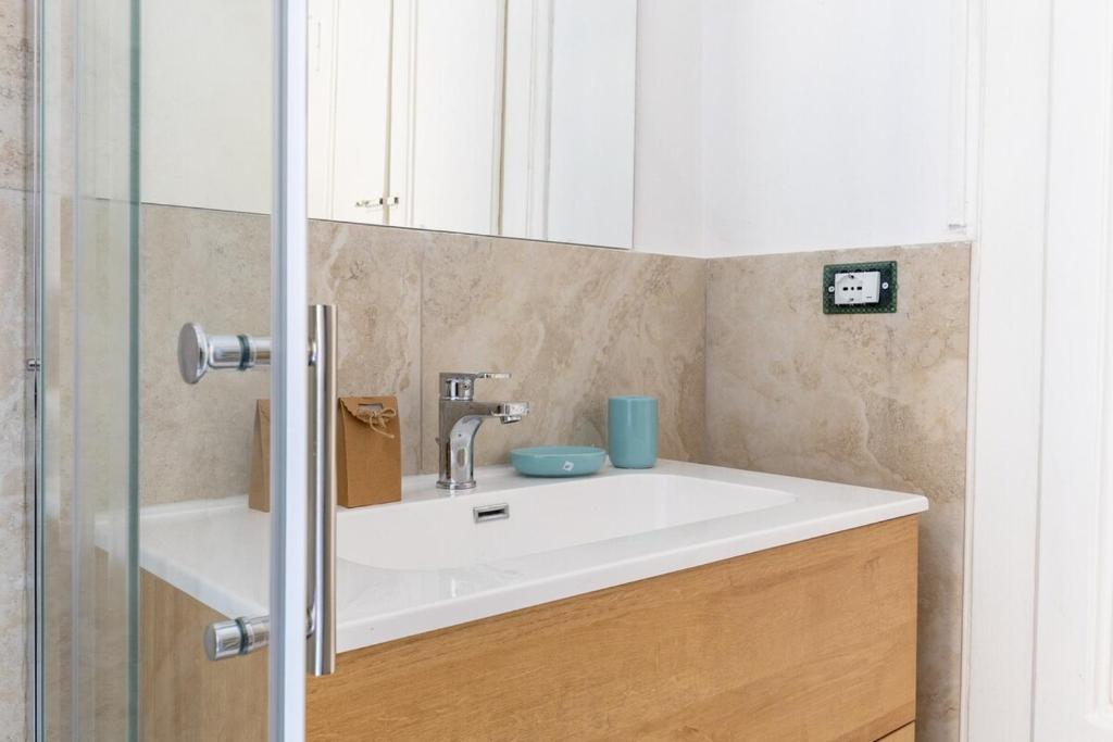 HOST4U - STRADIVARI APARTMENT in Milan City Corso Buenos Aires - 2