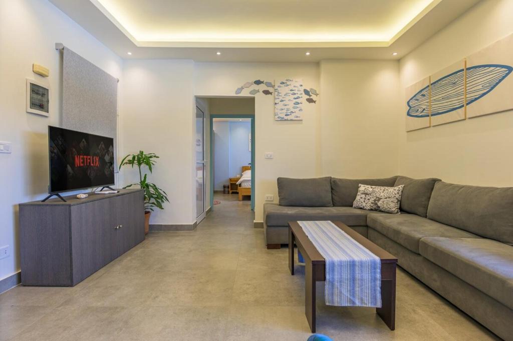 Ebb & Flow Batroun Old Souq, Batroûn