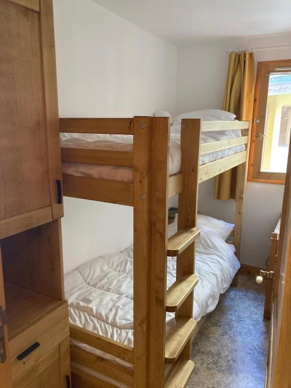 Appartement 2 étoiles en pied de pistes et au centre ville 4 personnes - 5