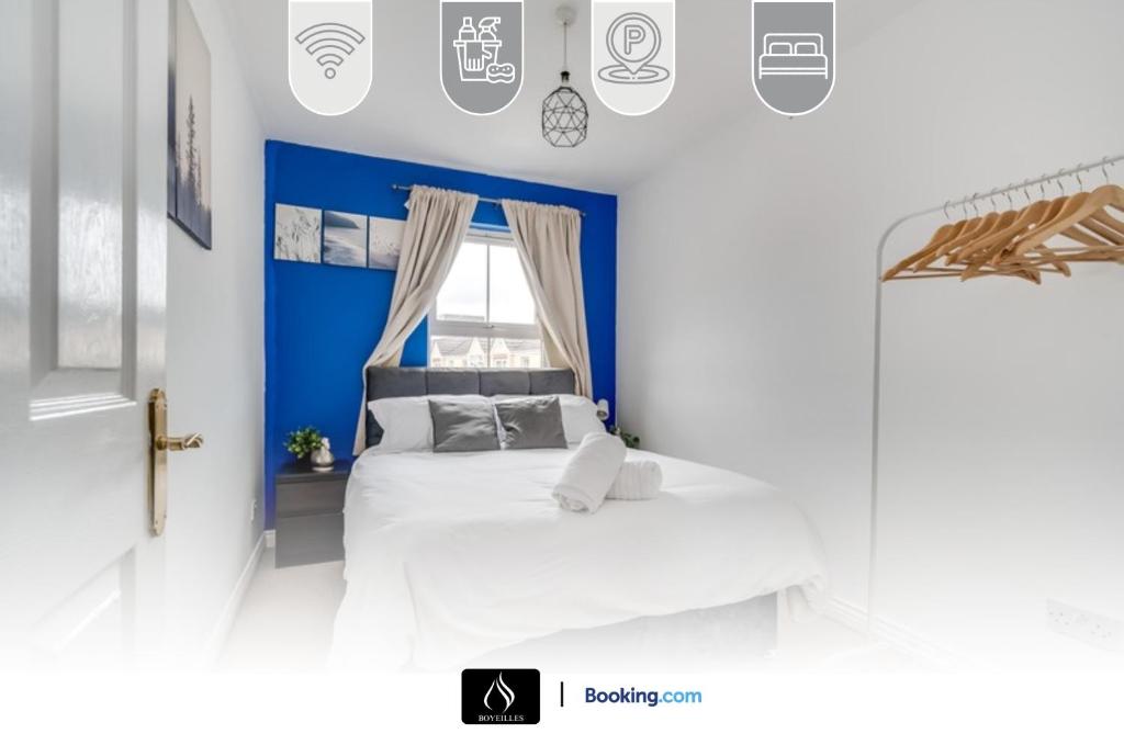 2 Bed House By Boyeilles Apartments Short Lets & Serviced Accommodation Belfast With Balcony & Free Parking, Belfast