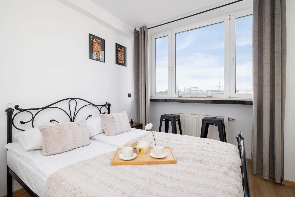 Reymonta 24 Studio z Pięknym Widokiem na Katowice by Noclegi Renters, Katovice