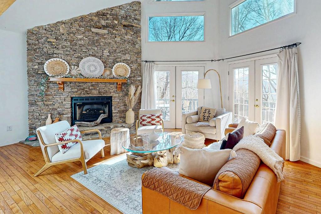 'Refuge' in Bryson City, Bryson City