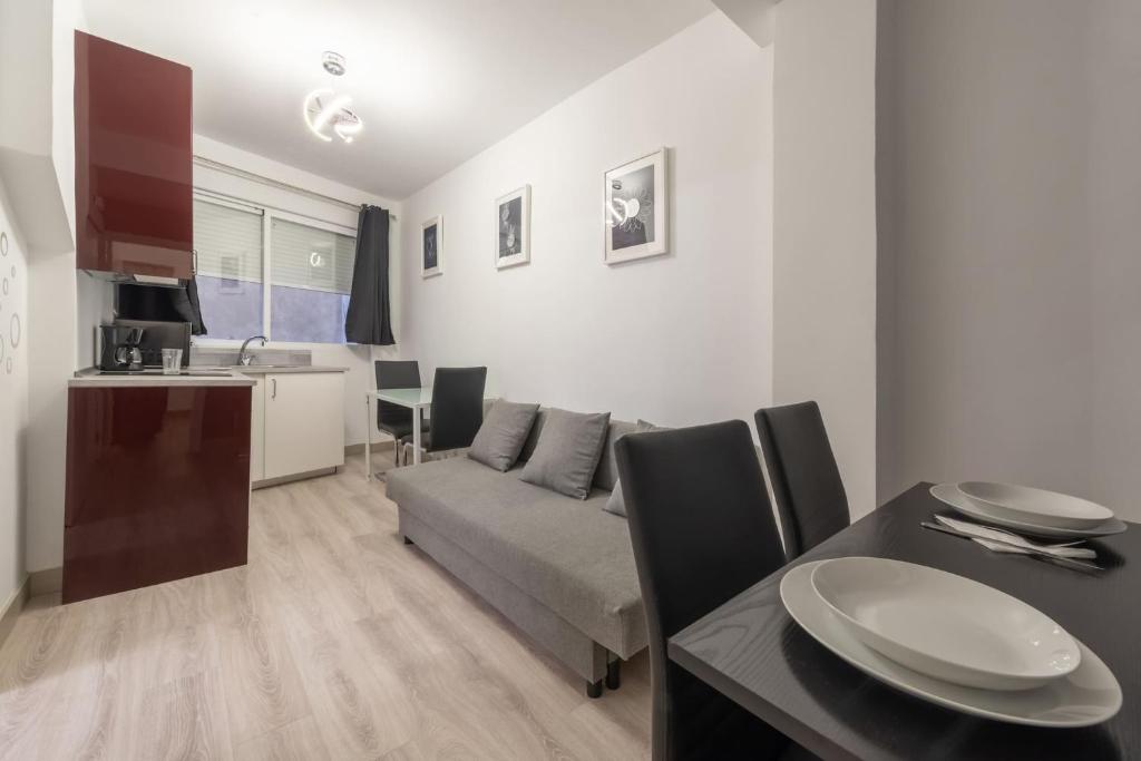 Apartamentos Day Madrid MALASAÑA II - 5