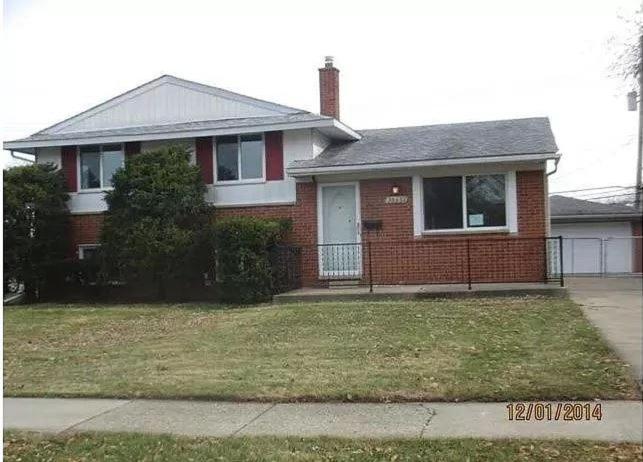 Cozy Tri-level in Sterling Hts, Sterling Heights