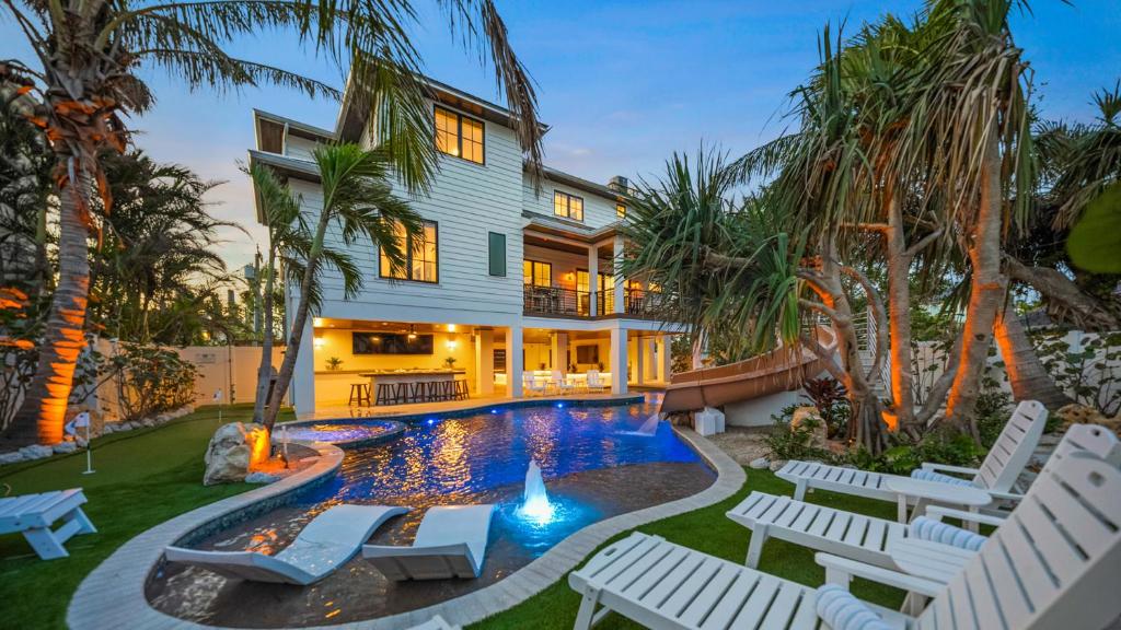 The Oasis, Siesta Key