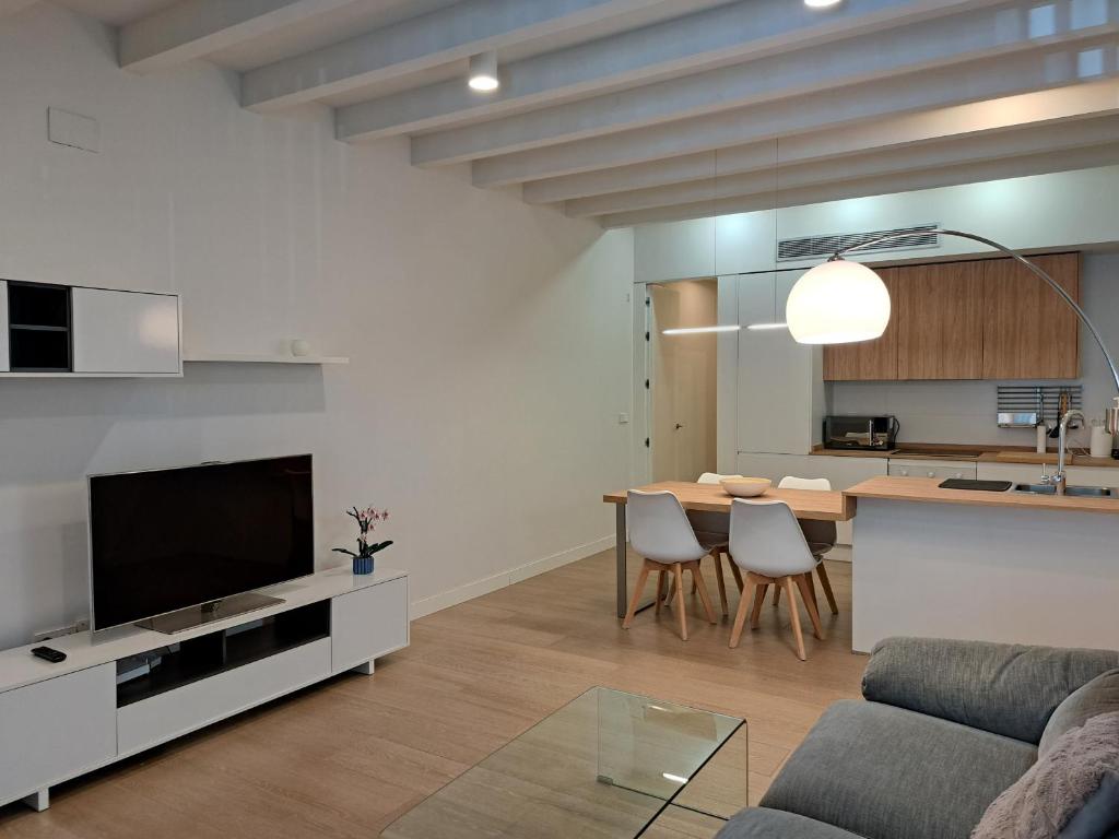 Juan Diaz de Solis, Sevilla