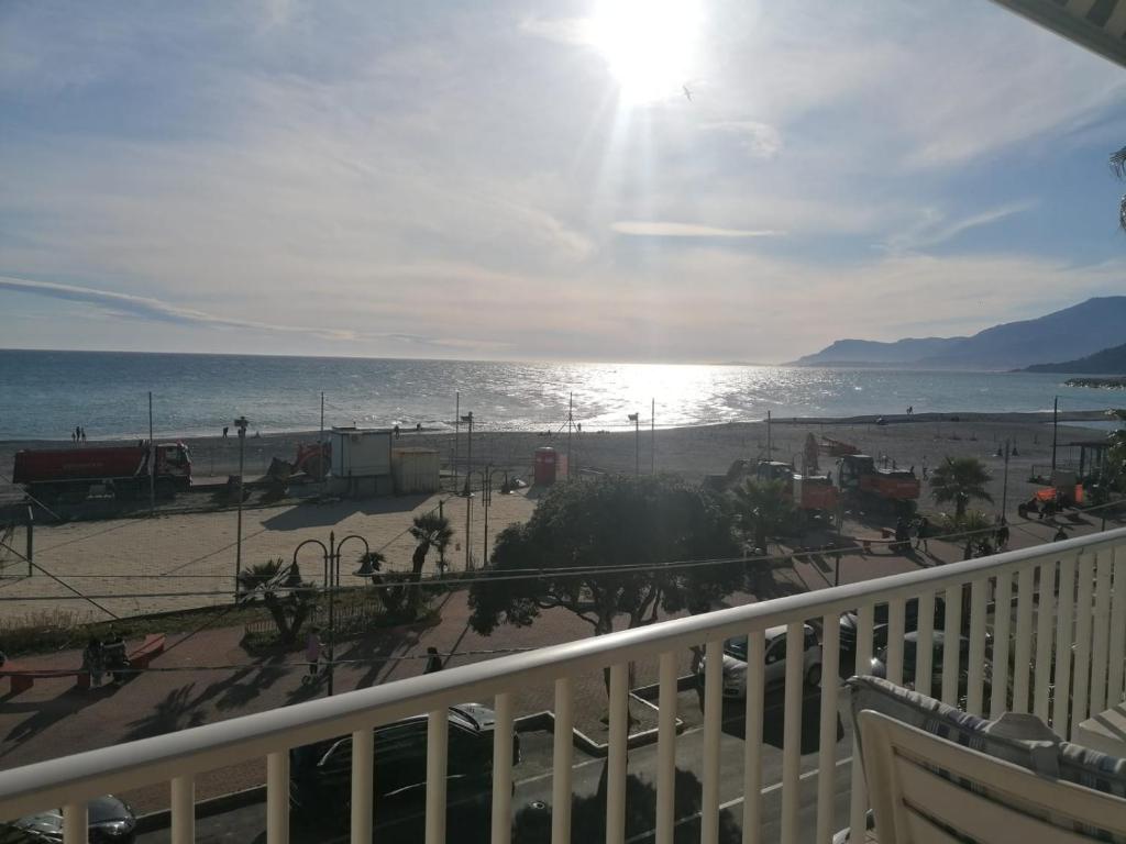 A 10 passi dal mare - 3