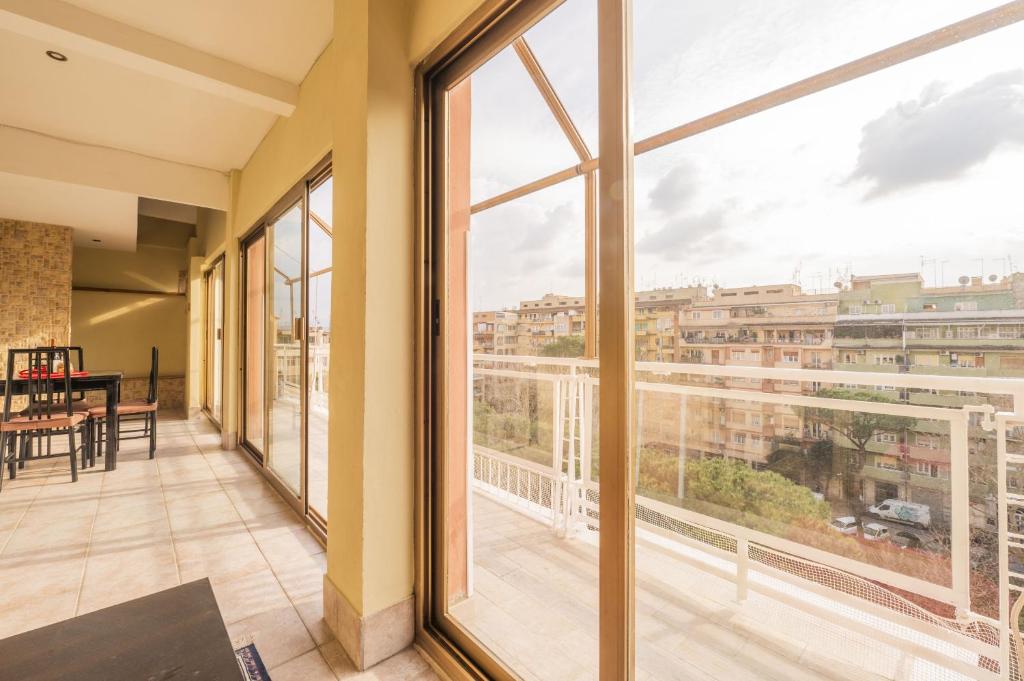Spacious and Bright 3BR Family Apartment - 3