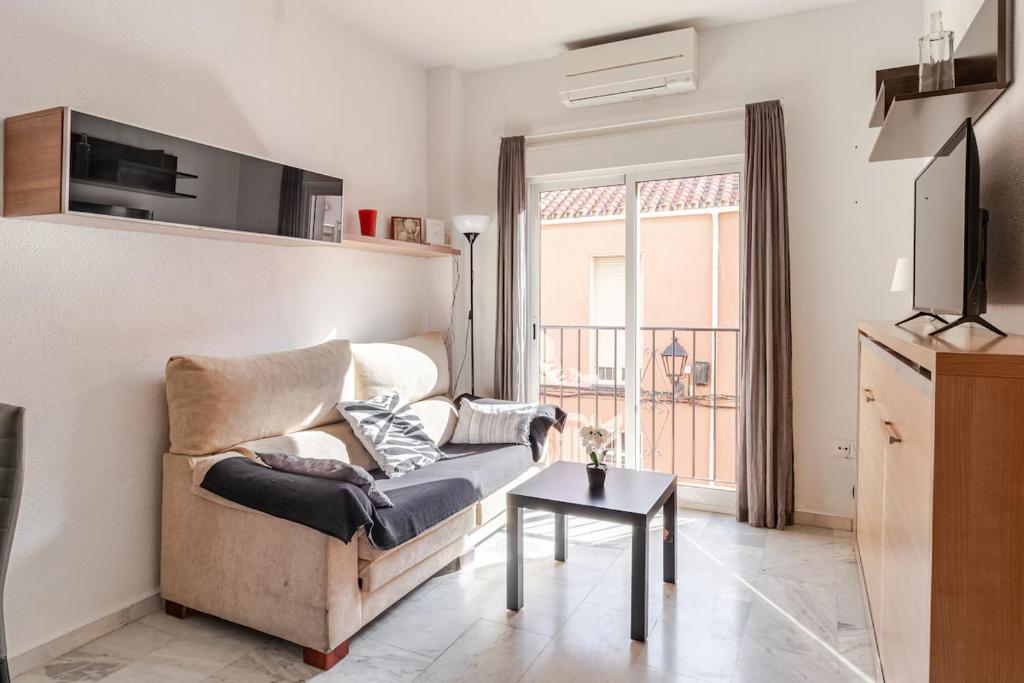 Prime Location in Málaga - 15 Min Walk to Old Town - 3