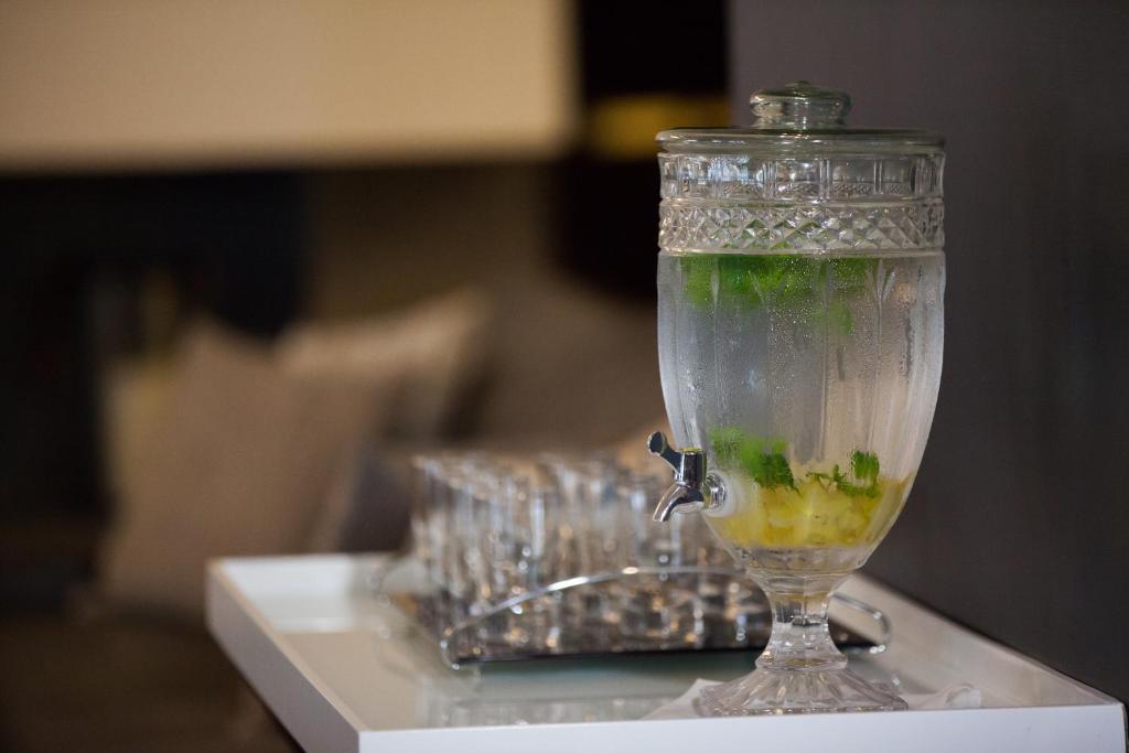 Shared lounge/TV area