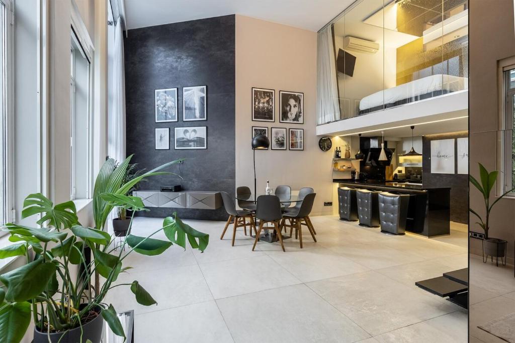 Elegant Modern Apartment in the heart of BCN - 2