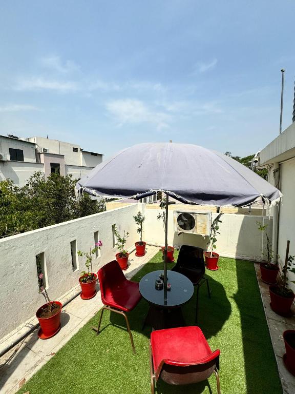 コージー バンジャラ サービス アパートメンツ & ゲスト ハウジズ (Cosy Banjara Service Apartments & Guest Houses)