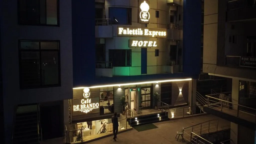 Falettis Express Islamabad, hotel in Islamabad