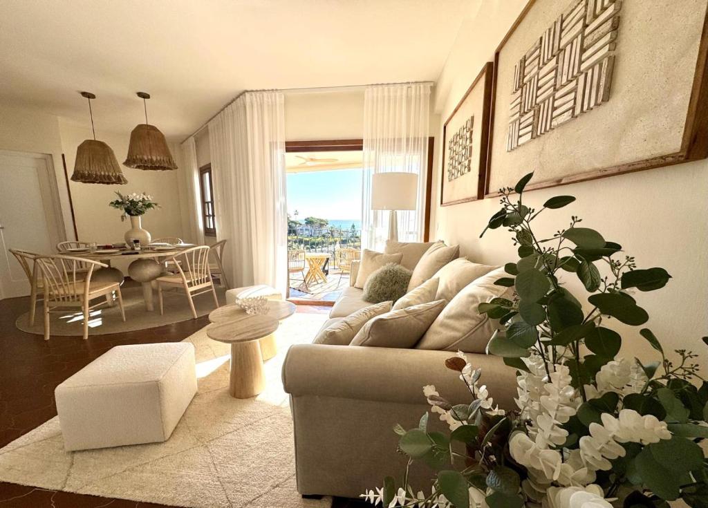 Secret View Puerto Cabopino, Marbella