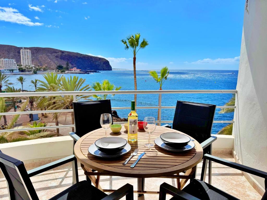Cristianmar - Ocean View - 200mt from the beach, Los Cristianos