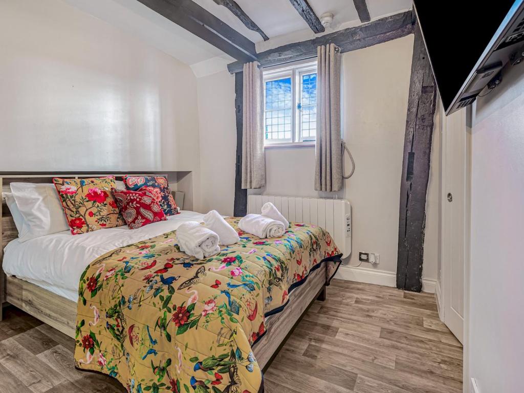 Canterbury high street Pass the Keys, Canterbury