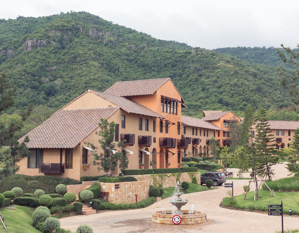 ทัศนียภาพภายนอกโรงแรม