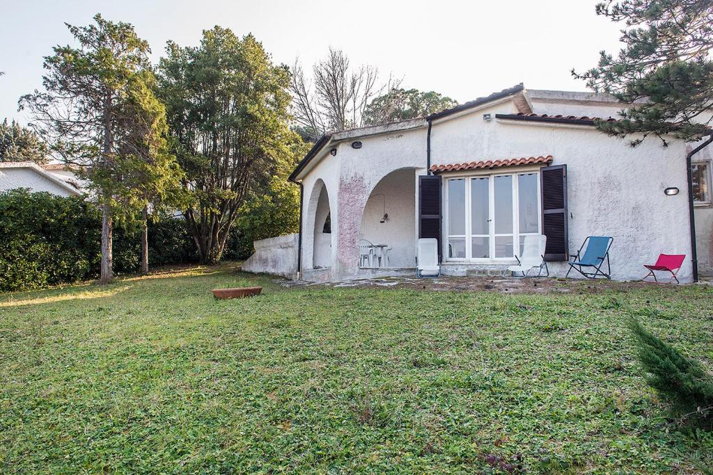 Numana, villa singola con giardino e vista mare N111, Numana