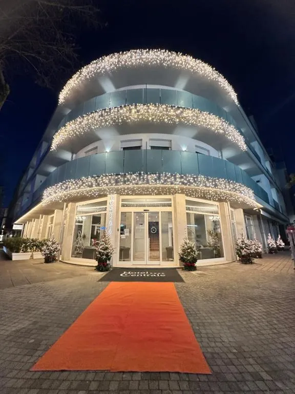 Hotel Centrale, hotel v Lignanu Sabbiadoru