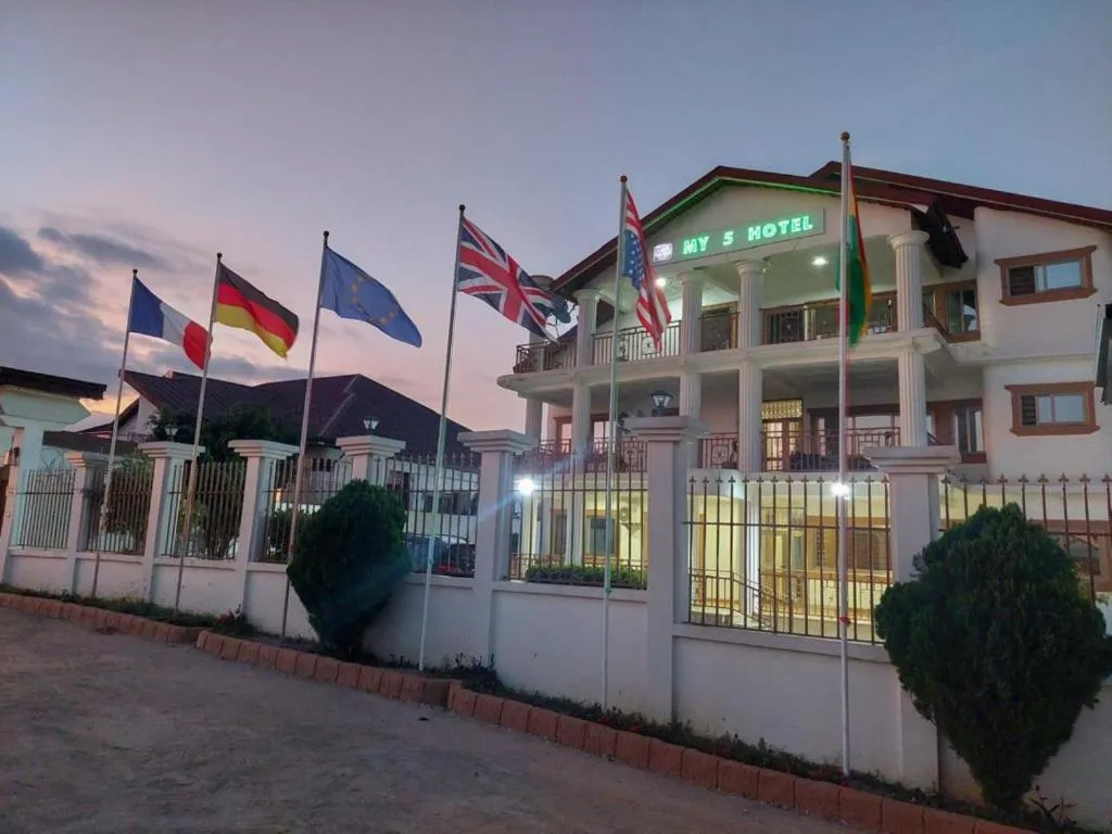 My5 Hotel, hotel in Kumasi
