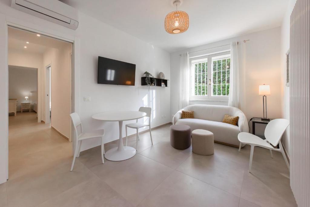 GOLDEN LUXE - New Style in Forte dei Marmi Private Parking, Forte dei Marmi